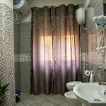 Station Private Νάπολη